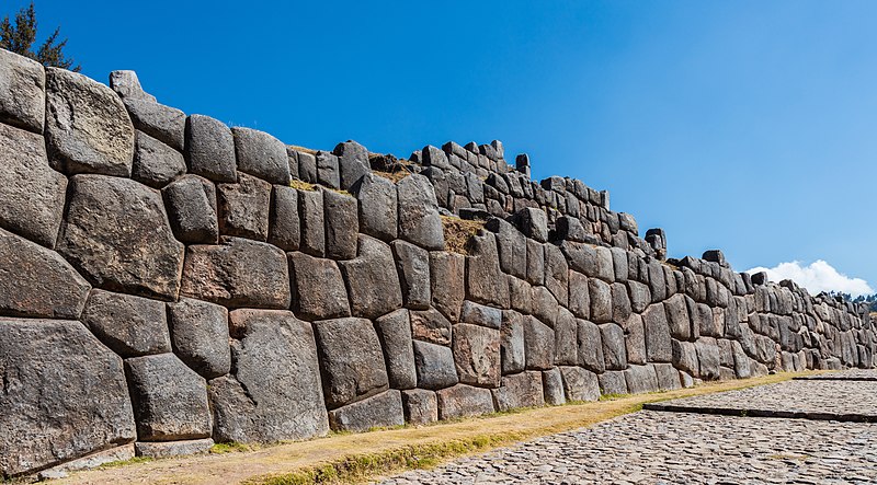 Saqsaywaman: Una impresionante fortaleza inca en las afueras de Cusco
